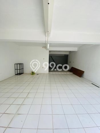 Rumah Sejuk di Kemang, 4 KT, Free Macet Rumah Sejuk di Kemang, 4 KT, Free Macet