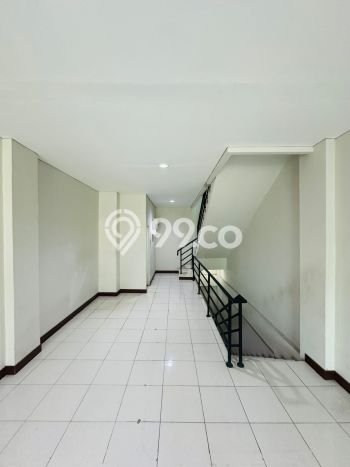 Unit Ruko Paling Strategis di Pasar Minggu Jakarta Selatan dengan LB 400m2 Unit Ruko Paling Strategis di Pasar Minggu Jakarta Selatan dengan LB 400m2