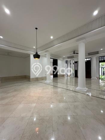 Disewakan Rumah Strategis LT 400m2 / LB 550m2 di Pejaten, Jakarta Selatan Disewakan Rumah Strategis LT 400m2 / LB 550m2 di Pejaten, Jakarta Selatan
