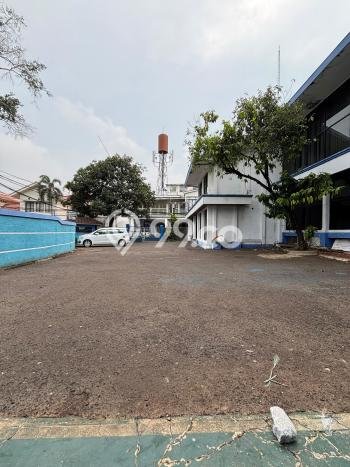 Sewa Rumah Nyaman LT 1027m2 / LB 650m2 di Kemang, Jakarta Selatan Sewa Rumah Nyaman LT 1027m2 / LB 650m2 di Kemang, Jakarta Selatan