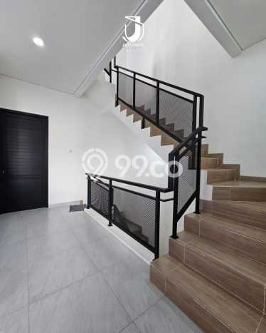 For Sale Rumah 4 Kamar Lokasi Strategis Nyaman dan Strategis di Jagakarsa For Sale Rumah 4 Kamar Lokasi Strategis Nyaman dan Strategis di Jagakarsa
