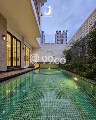 Siap Huni Hunian Elit 4 Kamar di Cilandak Dekat ke Mana Saja Siap Huni Hunian Elit 4 Kamar di Cilandak Dekat ke Mana Saja