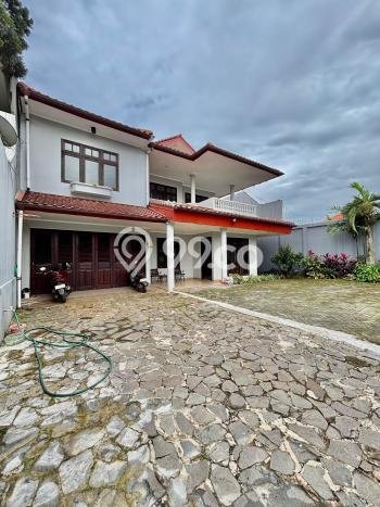 Rumah Kontrakan Jakarta Selatan LT 750m2 LB 600m2 Kawasan Kemang Rumah Kontrakan Jakarta Selatan LT 750m2 LB 600m2 Kawasan Kemang