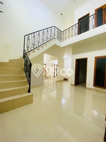 Rumah di Tebet, 5 KT, Konsep Minimalis, LT 225m² Bangunan 250m² Rumah di Tebet, 5 KT, Konsep Minimalis, LT 225m² Bangunan 250m²