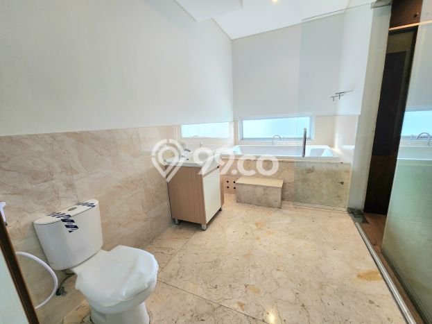 KESEMPATAN TERBAIK! Rumah area Pejaten, 3 KM, Siap Huni, LT 205m2m² LB 400m2m² KESEMPATAN TERBAIK! Rumah area Pejaten, 3 KM, Siap Huni, LT 205m2m² LB 400m2m²