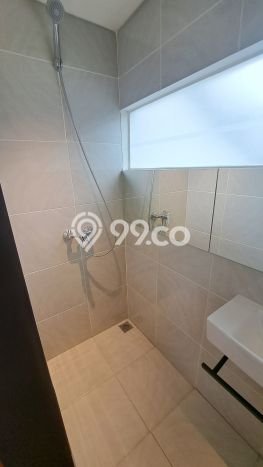Dijual Hunian Rumah Terawat 2 Kamar di Gading Serpong, Tangerang Dijual Hunian Rumah Terawat 2 Kamar di Gading Serpong, Tangerang