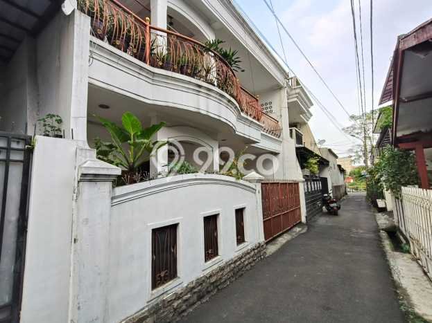 For Sale Rumah Elit Exclusive di Tebet, Jakarta Selatan For Sale Rumah Elit Exclusive di Tebet, Jakarta Selatan