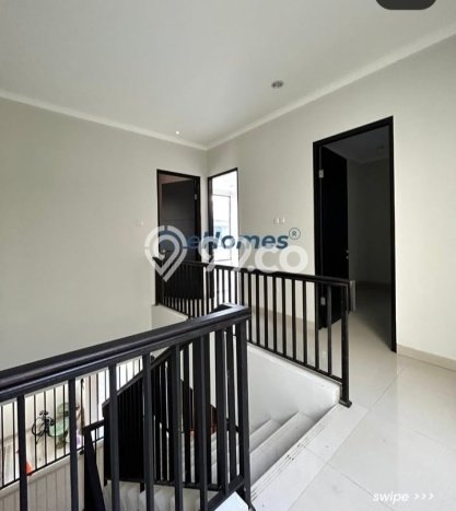 Siap Huni Rumah Mewah 5 Kamar di Tebet Dekat ke Mana Pun Siap Huni Rumah Mewah 5 Kamar di Tebet Dekat ke Mana Pun