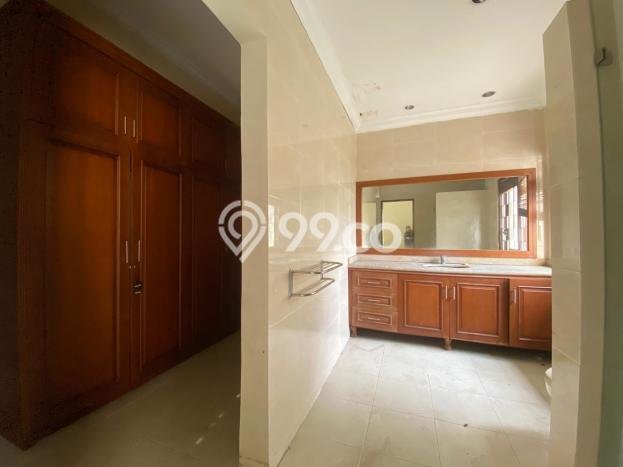 Rumah Elit LB 400m2 Siap Pakai Desain Elegan di Kemang, Jakarta Selatan Rumah Elit LB 400m2 Siap Pakai Desain Elegan di Kemang, Jakarta Selatan