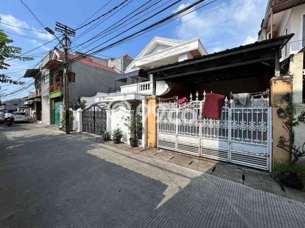Dijual Rumah Minimalis Bagus Punya 2 KT di Tebet Jakarta Selatan - Dijual Rumah Minimalis Bagus Punya 2 KT di Tebet Jakarta Selatan -