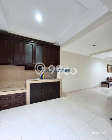 Rumah Strategis Minimalis Lb 120m2 di Tebet, Jakarta Selatan Rumah Strategis Minimalis Lb 120m2 di Tebet, Jakarta Selatan