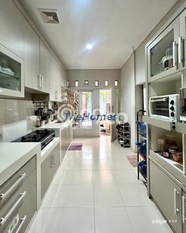 Dijual Hunian Mewah dengan Fasilitas Sekitar Lengkap di Tebet, Jakarta Selatan Dijual Hunian Mewah dengan Fasilitas Sekitar Lengkap di Tebet, Jakarta Selatan