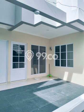 Siap Huni Rumah Mewah 5 Kamar di Tebet Dekat ke Mana Pun Siap Huni Rumah Mewah 5 Kamar di Tebet Dekat ke Mana Pun