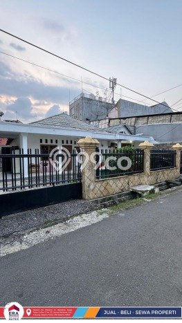 Hunian Elit LB 160m2 Siap Huni Desain Elegan di Cawang, Jakarta Timur Hunian Elit LB 160m2 Siap Huni Desain Elegan di Cawang, Jakarta Timur