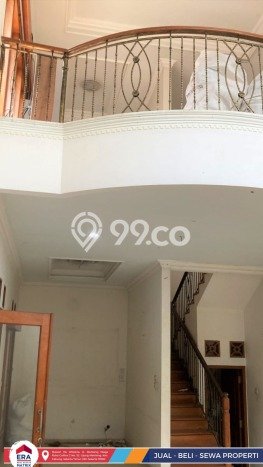 Jual Rumah Luas Megah Dengan View Eksklusif di Cibubur, Jakarta Timur Jual Rumah Luas Megah Dengan View Eksklusif di Cibubur, Jakarta Timur