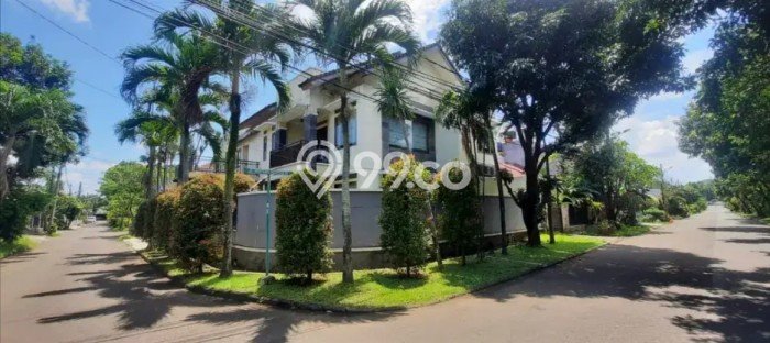 Rumah Luxury Modern Tanpa Renovasi di Bintaro Jakarta Selatan Rumah Luxury Modern Tanpa Renovasi di Bintaro Jakarta Selatan