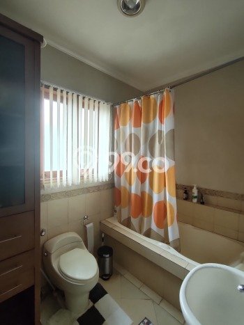 For Sale! Luxury House LT 198m2 Desain Elegan di Jatiwaringin For Sale! Luxury House LT 198m2 Desain Elegan di Jatiwaringin