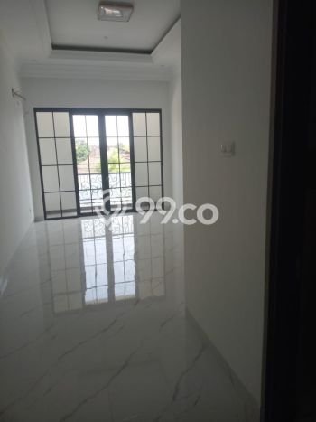 Jual Rumah Mewah Megah Dengan View Cantik di Pondok Kelapa, Jakarta Timur Jual Rumah Mewah Megah Dengan View Cantik di Pondok Kelapa, Jakarta Timur