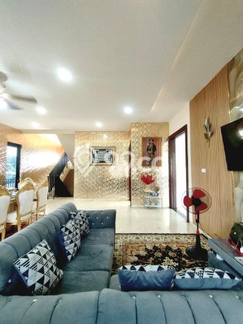 Jual Rumah Luas Elegan Dengan View Cantik di Cibubur, Depok Jual Rumah Luas Elegan Dengan View Cantik di Cibubur, Depok