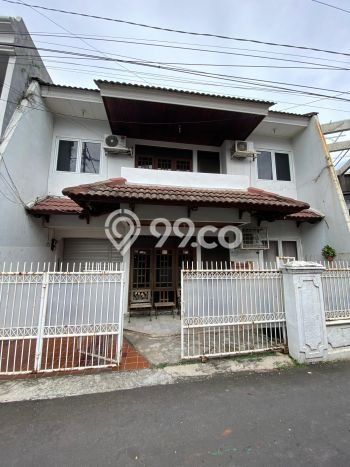 Rumah Minimalis Dijual Lokasi Tebet 5 Kamar dengan Luas Tanah 135m2 Rumah Minimalis Dijual Lokasi Tebet 5 Kamar dengan Luas Tanah 135m2
