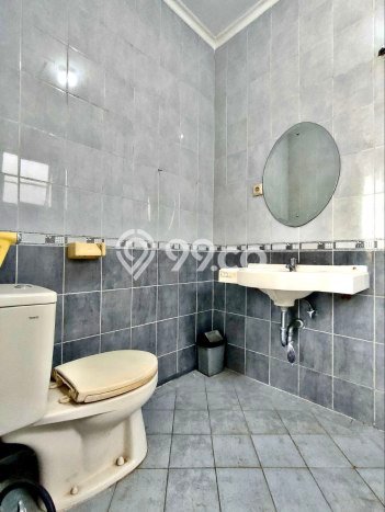 Dijual Hunian Rumah Terawat 4 Kamar di Cibubur, Bogor Dijual Hunian Rumah Terawat 4 Kamar di Cibubur, Bogor