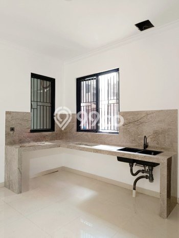 Rumah Luas Asri 3 KT Siap Huni di Pondok Kelapa Jakarta Timur Rumah Luas Asri 3 KT Siap Huni di Pondok Kelapa Jakarta Timur