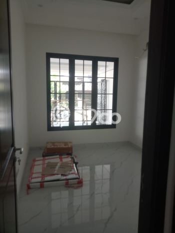 Jual Rumah Mewah Megah Dengan View Cantik di Pondok Kelapa, Jakarta Timur Jual Rumah Mewah Megah Dengan View Cantik di Pondok Kelapa, Jakarta Timur