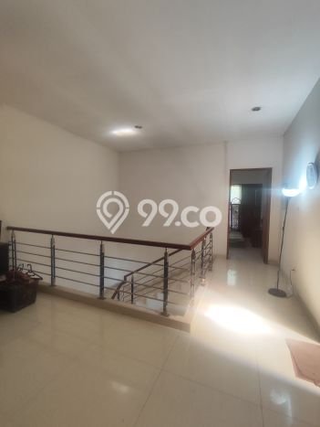 Rumah Elit Modern Tanpa Renovasi di Kalibata Jakarta Selatan Rumah Elit Modern Tanpa Renovasi di Kalibata Jakarta Selatan