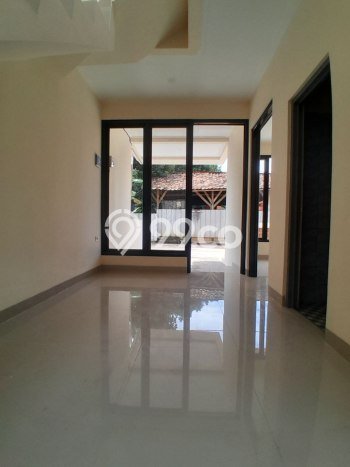 Rumah Luas Asri 3 KT Siap Pakai di Jati Asih Bekasi Rumah Luas Asri 3 KT Siap Pakai di Jati Asih Bekasi