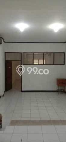 Unit Ruko Dijual di Jakarta Timur LT 61m2 & LB 183m2 Unit Ruko Dijual di Jakarta Timur LT 61m2 & LB 183m2