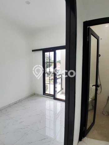 Jual Rumah Eksklusif 3 KT di Bambu Apus, Jakarta Timur Jual Rumah Eksklusif 3 KT di Bambu Apus, Jakarta Timur