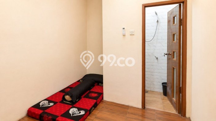 Rumah Kost untuk Dijual di Ciputat Timur dengan 11 KT, 11 KM, Luas 165m2 Rumah Kost untuk Dijual di Ciputat Timur dengan 11 KT, 11 KM, Luas 165m2