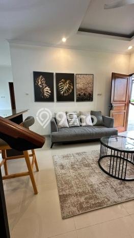 Disewakan! Rumah 3 Kamar Tidur &
3 Kamar Mandi di Seminyak, Badung Disewakan! Rumah 3 Kamar Tidur &
3 Kamar Mandi di Seminyak, Badung