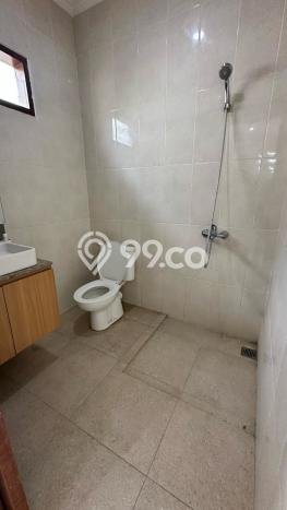 Disewakan! Rumah 3 Kamar Tidur &
3 Kamar Mandi di Seminyak, Badung Disewakan! Rumah 3 Kamar Tidur &
3 Kamar Mandi di Seminyak, Badung