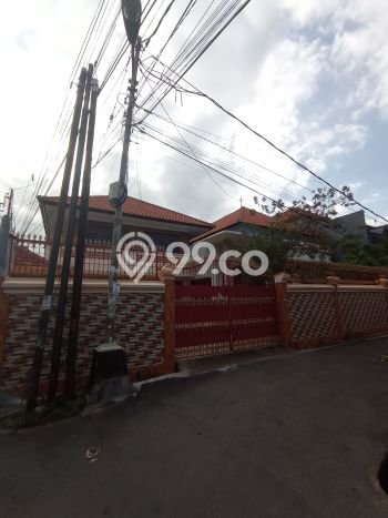 Jarang Ada! Rumah Sewa 6 Kamar Bagus Siap Huni Danginpuri Kaja Jarang Ada! Rumah Sewa 6 Kamar Bagus Siap Huni Danginpuri Kaja