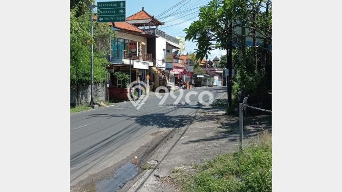 Unit Ruko Dijual di Badung LT 125m2 & LB 262m2 Unit Ruko Dijual di Badung LT 125m2 & LB 262m2