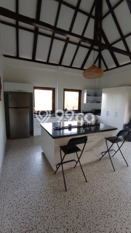 Vila Premium Kawasan , Dimensi 1000m2m², Area Asri untuk keluarga Vila Premium Kawasan , Dimensi 1000m2m², Area Asri untuk keluarga