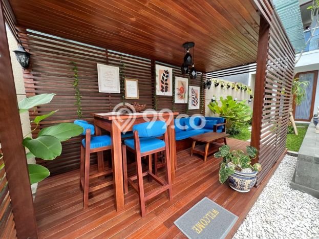 Rumah Mewah LB 360m2 Siap Pakai Desain Elegan di Jimbaran, Badung Rumah Mewah LB 360m2 Siap Pakai Desain Elegan di Jimbaran, Badung