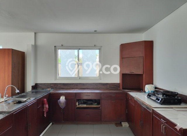 HARGA MENARIK! Vila Kawasan , Area 712m2m², Area Strategis dengan akses bagus HARGA MENARIK! Vila Kawasan , Area 712m2m², Area Strategis dengan akses bagus