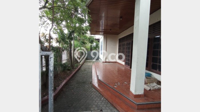 Rumah Mewah LB 478m2 Siap Pakai Desain Elegan di Pemecutan Kaja, Denpasar Rumah Mewah LB 478m2 Siap Pakai Desain Elegan di Pemecutan Kaja, Denpasar