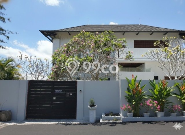 HARGA MENARIK! Vila Kawasan , Area 712m2m², Area Strategis dengan akses bagus HARGA MENARIK! Vila Kawasan , Area 712m2m², Area Strategis dengan akses bagus