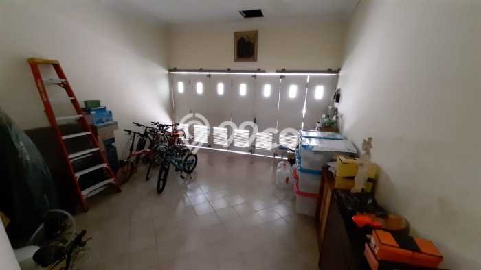 Jual Rumah Mewah Megah Dengan View Cantik di Pakuwon City, Surabaya Jual Rumah Mewah Megah Dengan View Cantik di Pakuwon City, Surabaya