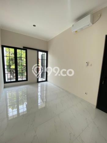 Rumah sewa siap pakai 3 Kamar Tidur di Pejaten, Jakarta Selatan Rumah sewa siap pakai 3 Kamar Tidur di Pejaten, Jakarta Selatan