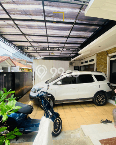 Ready to Use! Premium House LT 156m2 Desain Elegan di Pejaten Ready to Use! Premium House LT 156m2 Desain Elegan di Pejaten