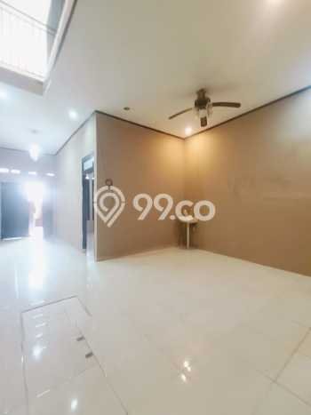 Rumah sewa siap pakai 4 KT di Cipete, Jakarta Selatan Rumah sewa siap pakai 4 KT di Cipete, Jakarta Selatan