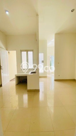 Disewakan! Rumah 3 Kamar Tidur &
3 Kamar Mandi di Kemang, Jakarta Selatan Disewakan! Rumah 3 Kamar Tidur &
3 Kamar Mandi di Kemang, Jakarta Selatan