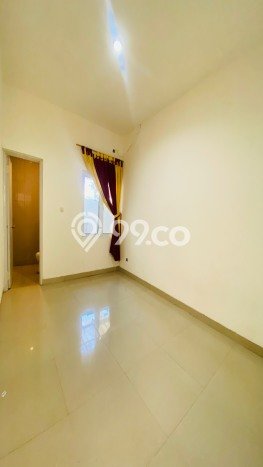 Disewakan! Rumah 3 Kamar Tidur &
3 Kamar Mandi di Kemang, Jakarta Selatan Disewakan! Rumah 3 Kamar Tidur &
3 Kamar Mandi di Kemang, Jakarta Selatan
