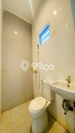 Disewakan! Rumah 3 Kamar Tidur &
3 Kamar Mandi di Kemang, Jakarta Selatan Disewakan! Rumah 3 Kamar Tidur &
3 Kamar Mandi di Kemang, Jakarta Selatan