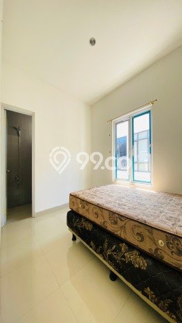 Disewakan! Rumah 3 Kamar Tidur &
3 Kamar Mandi di Kemang, Jakarta Selatan Disewakan! Rumah 3 Kamar Tidur &
3 Kamar Mandi di Kemang, Jakarta Selatan