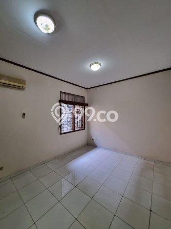 Jarang Ada! Rumah Kontrakan 5 Kamar Bagus Siap Huni Pejaten Jarang Ada! Rumah Kontrakan 5 Kamar Bagus Siap Huni Pejaten